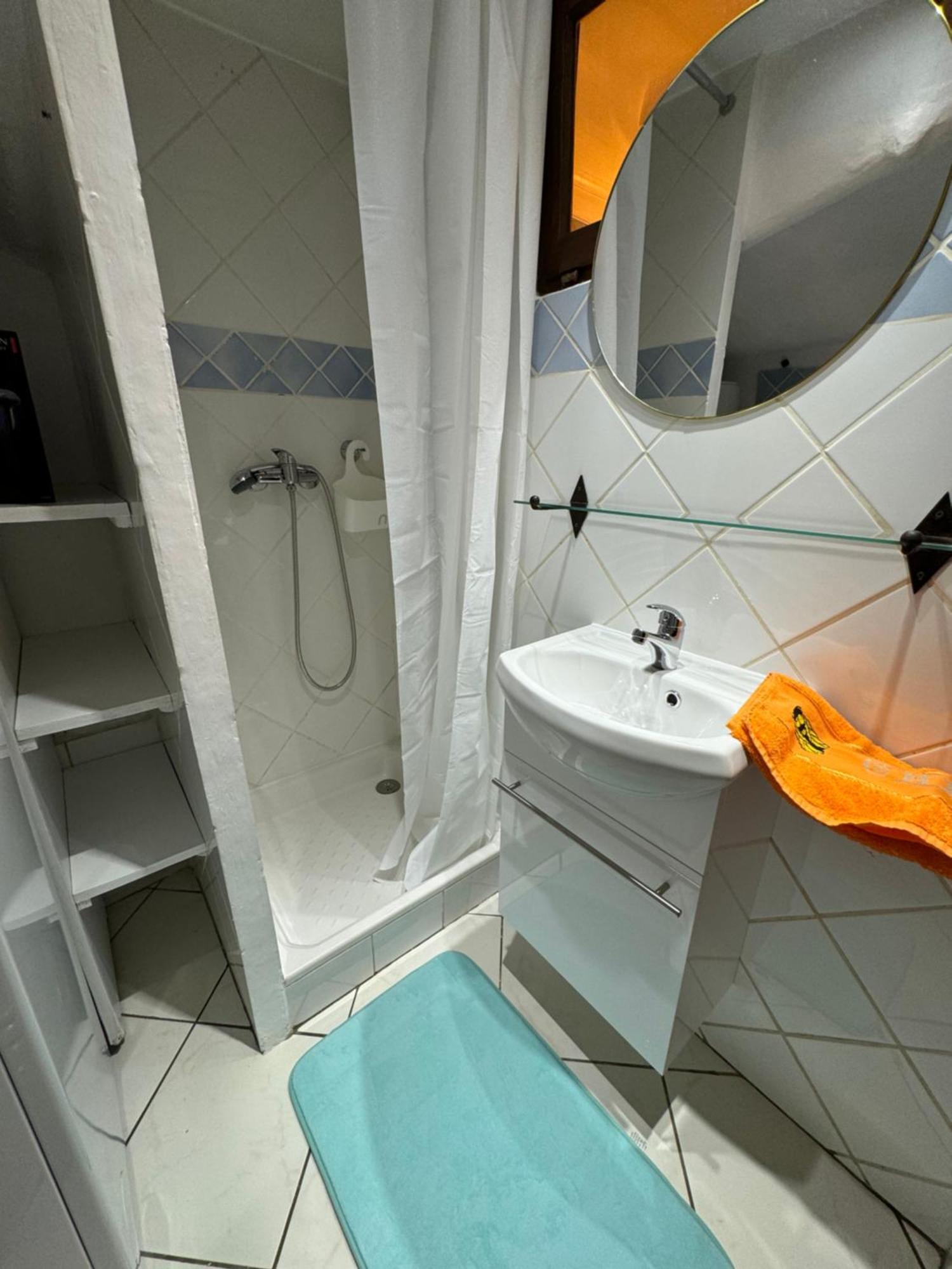 Chez Kay Appartement Roquebrune-sur-Argens Buitenkant foto