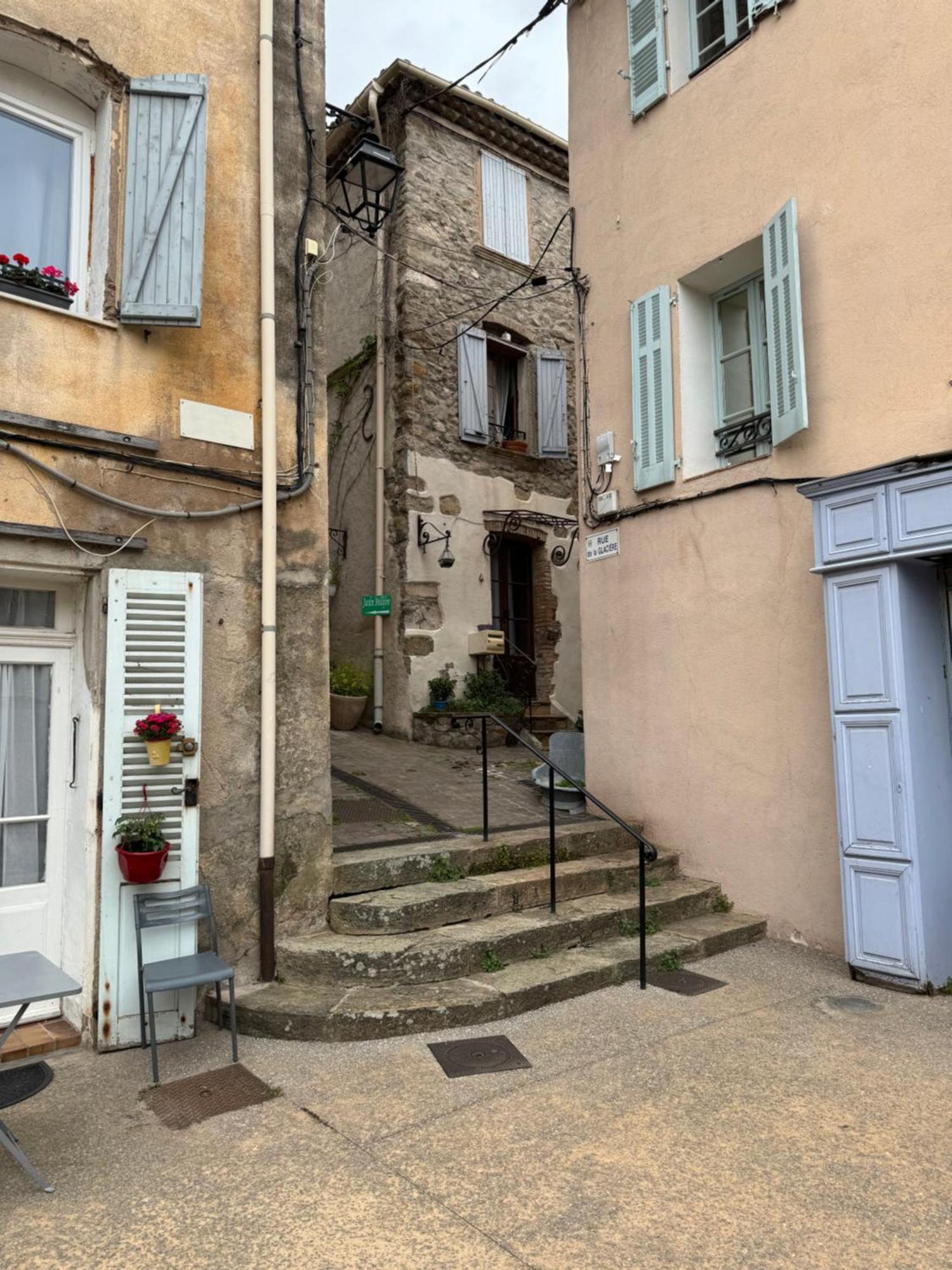 Chez Kay Appartement Roquebrune-sur-Argens Buitenkant foto
