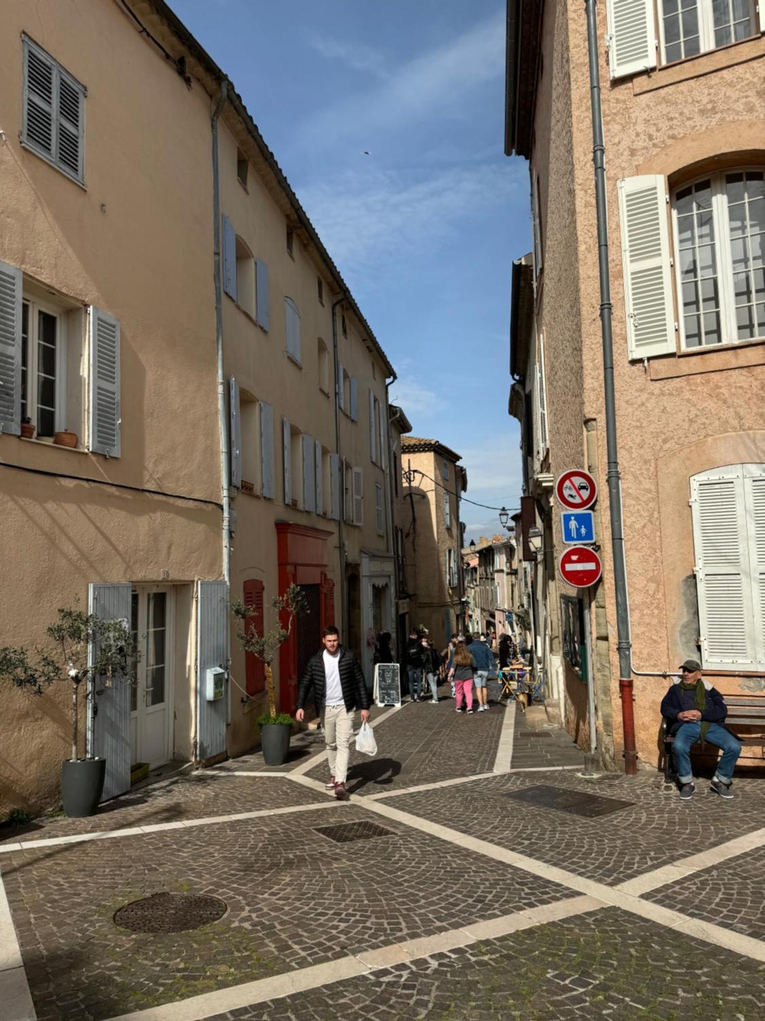 Chez Kay Appartement Roquebrune-sur-Argens Buitenkant foto